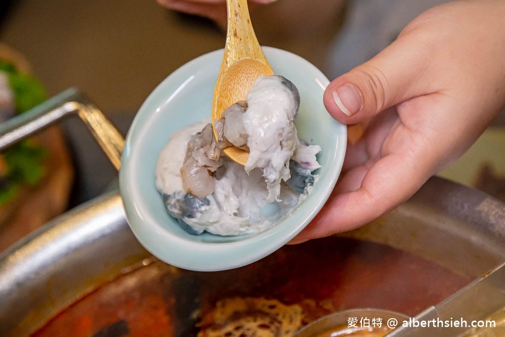 青花驕麻辣鍋桃園同德店|藝文特區菜單,牛三拼以及鮮蝦滑必點 - 第52張圖 青花驕麻辣鍋桃園同德店|藝文特區菜單,牛三拼以及鮮蝦滑必點
