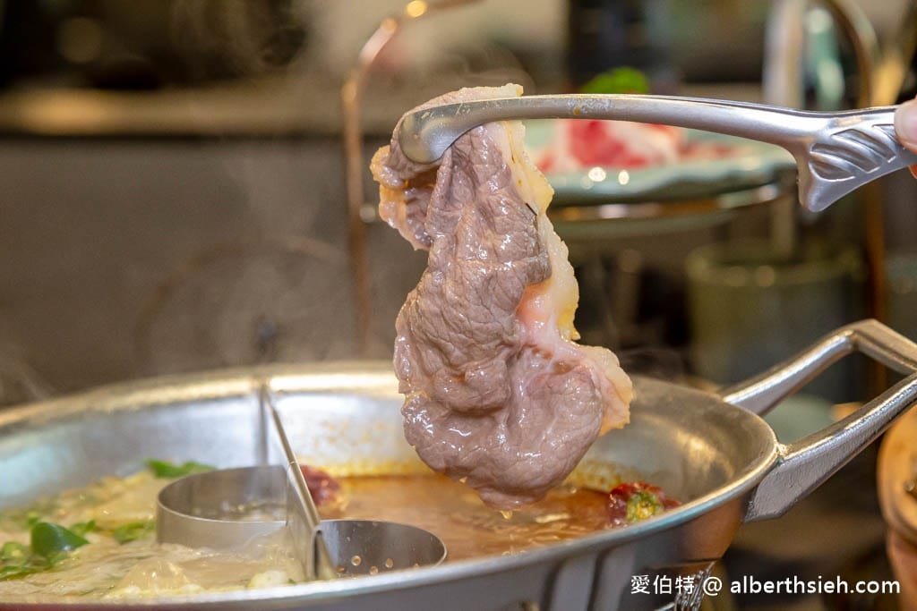 青花驕麻辣鍋桃園同德店|藝文特區菜單,牛三拼以及鮮蝦滑必點 - 第43張圖 青花驕麻辣鍋桃園同德店|藝文特區菜單,牛三拼以及鮮蝦滑必點