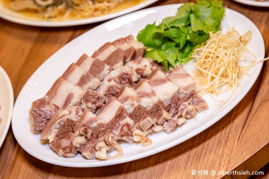 桃園羊肉爐推薦｜總裁家溫體鮮羊肉料理，清燉湯頭溫潤鮮甜