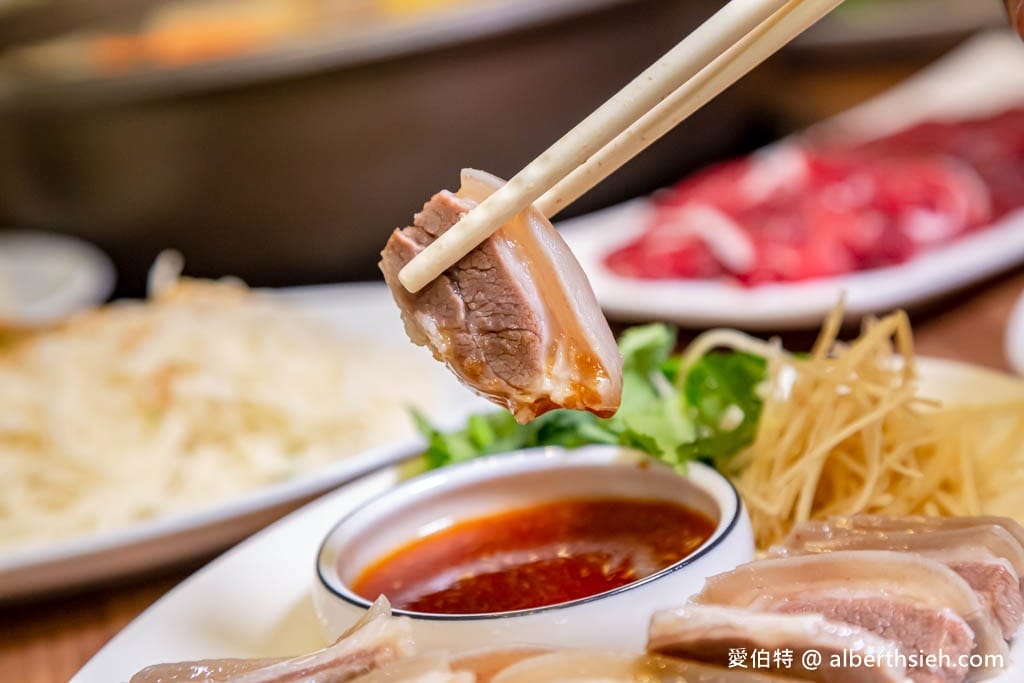 桃園羊肉爐推薦｜總裁家溫體鮮羊肉料理，清燉湯頭溫潤鮮甜