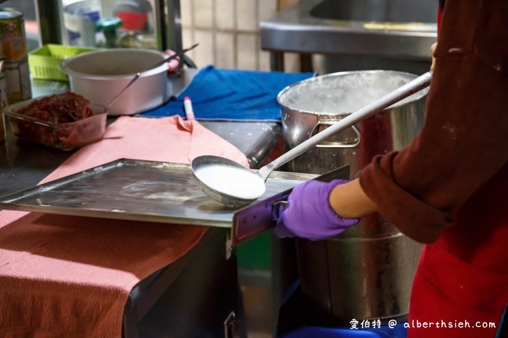 桃園南門市場美食｜南門第一家廣東腸粉，銅板價現蒸腸粉，一份就很飽