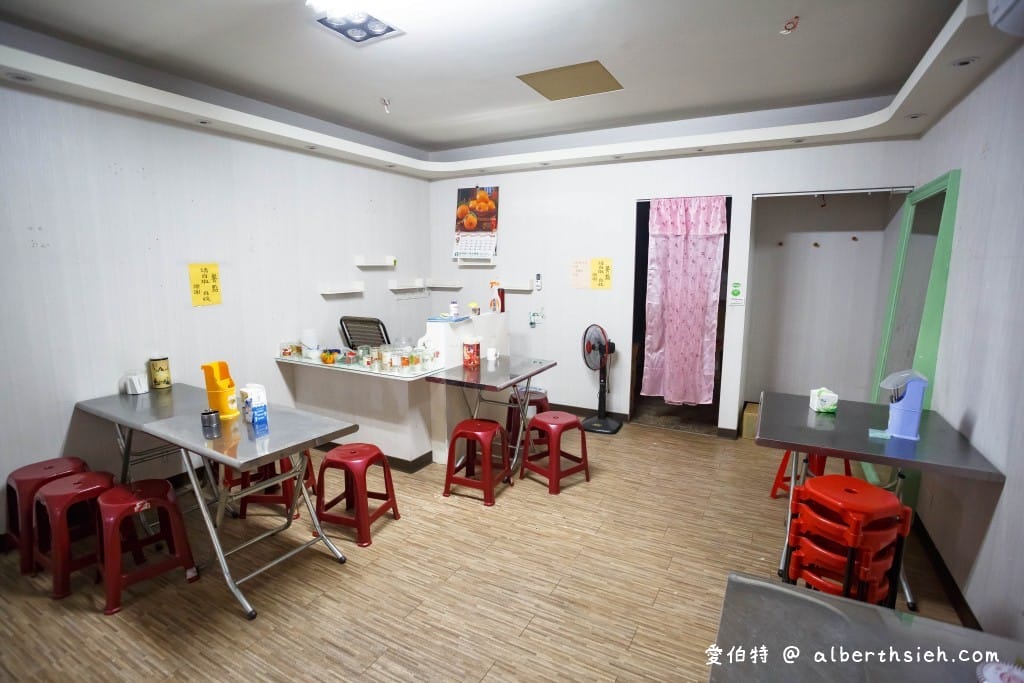 桃園南門市場美食｜南門第一家廣東腸粉，銅板價現蒸腸粉，一份就很飽
