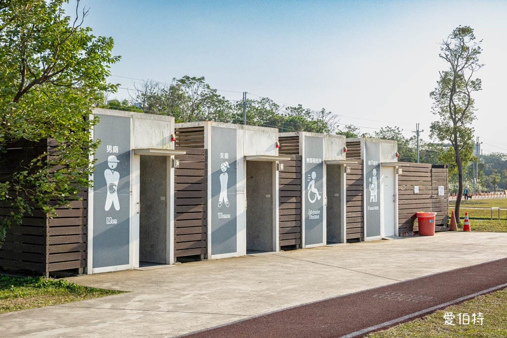 桃園大溪月眉人工濕地生態公園｜370棵落羽松倒映湖中絕美