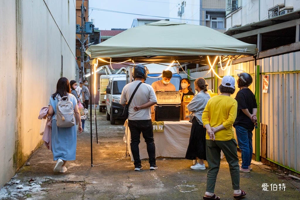 中壢龍岡龍來餐車市集，天天不同鹹甜餐車任你挑，不用再煩惱吃什麼