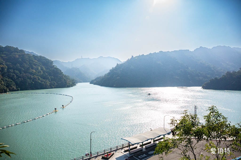 2026石門水庫楓葉紅了嗎？楓林步道壩頂，周邊景點一日遊