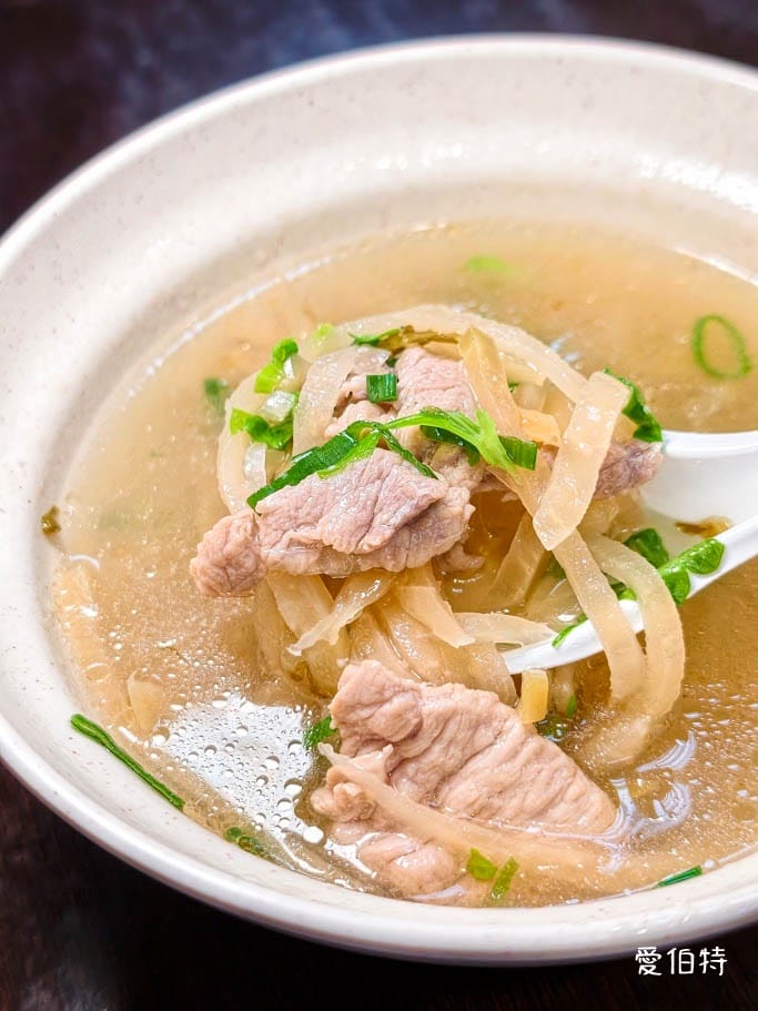 大溪龍潭北方麵食必吃｜二畝園麵館，好停車且破四千好評