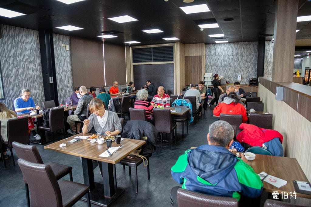 饗厚牛排桃園店｜百道自助吧吃到飽399不收服務費
