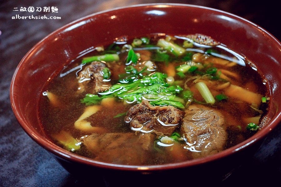 大溪龍潭北方麵食必吃｜二畝園麵館，好停車且破四千好評