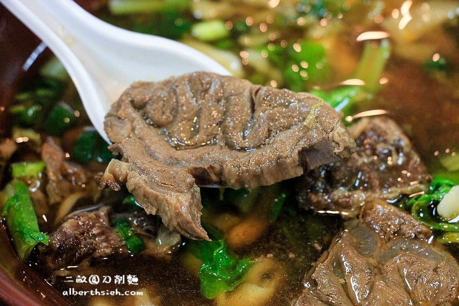 大溪龍潭北方麵食必吃｜二畝園麵館，好停車且破四千好評
