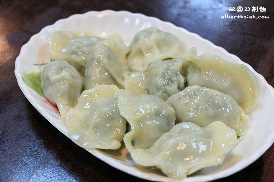 大溪龍潭北方麵食必吃｜二畝園麵館，好停車且破四千好評