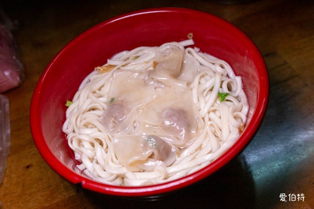 中央大學美食推薦｜家香美食店，超佛心60元牛肉麵，學生族必吃