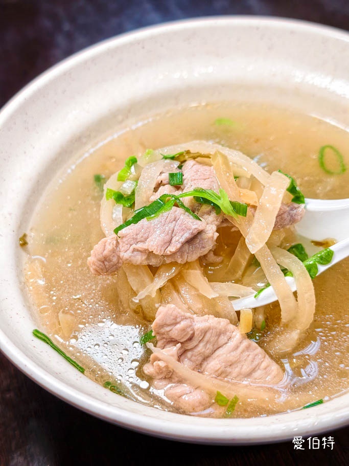 大溪龍潭北方麵食必吃｜二畝園麵館，好停車且破四千好評 @愛伯特