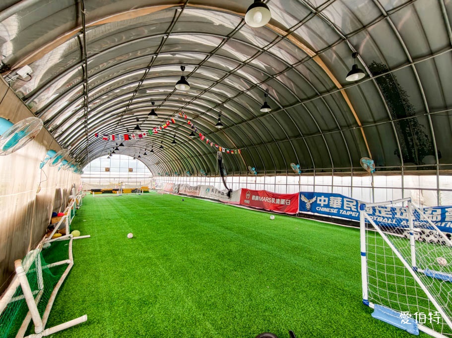 中壢青埔採草莓首選｜草莓學校溫室無毒栽植，親子DIY半日遊 @愛伯特