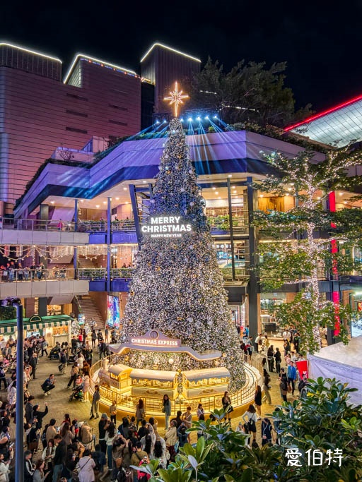 2025台北信義區聖誕節｜新光三越A11飄雪聖誕樹 &amp; 玩具總動員燈飾 @愛伯特