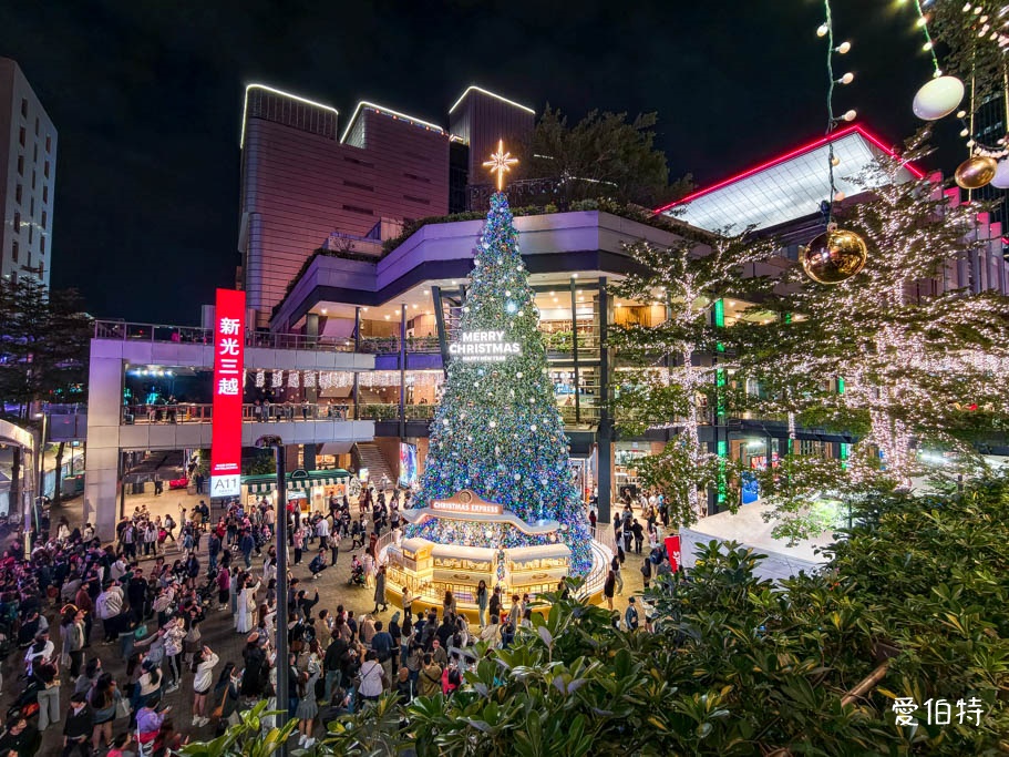 2025台北信義區聖誕節｜新光三越A11飄雪聖誕樹 &amp; 玩具總動員燈飾 @愛伯特