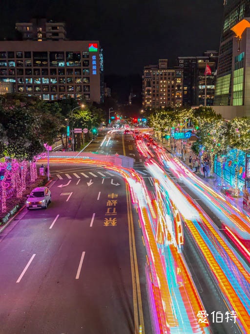 2025台北信義區聖誕節｜新光三越A11飄雪聖誕樹 &amp; 玩具總動員燈飾 @愛伯特