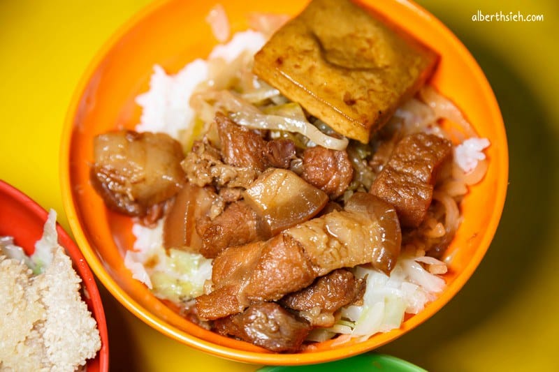 桃園八德必吃｜焢肉大王80元排隊便當，四大主菜高CP值