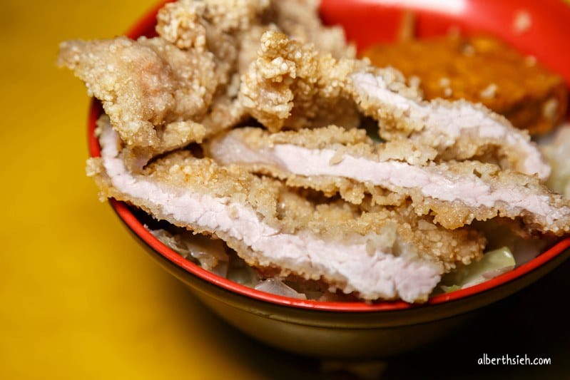 桃園八德必吃｜焢肉大王80元排隊便當，四大主菜高CP值