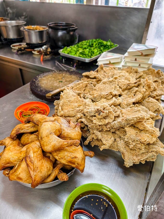 桃園八德必吃｜焢肉大王80元排隊便當，四大主菜高CP值