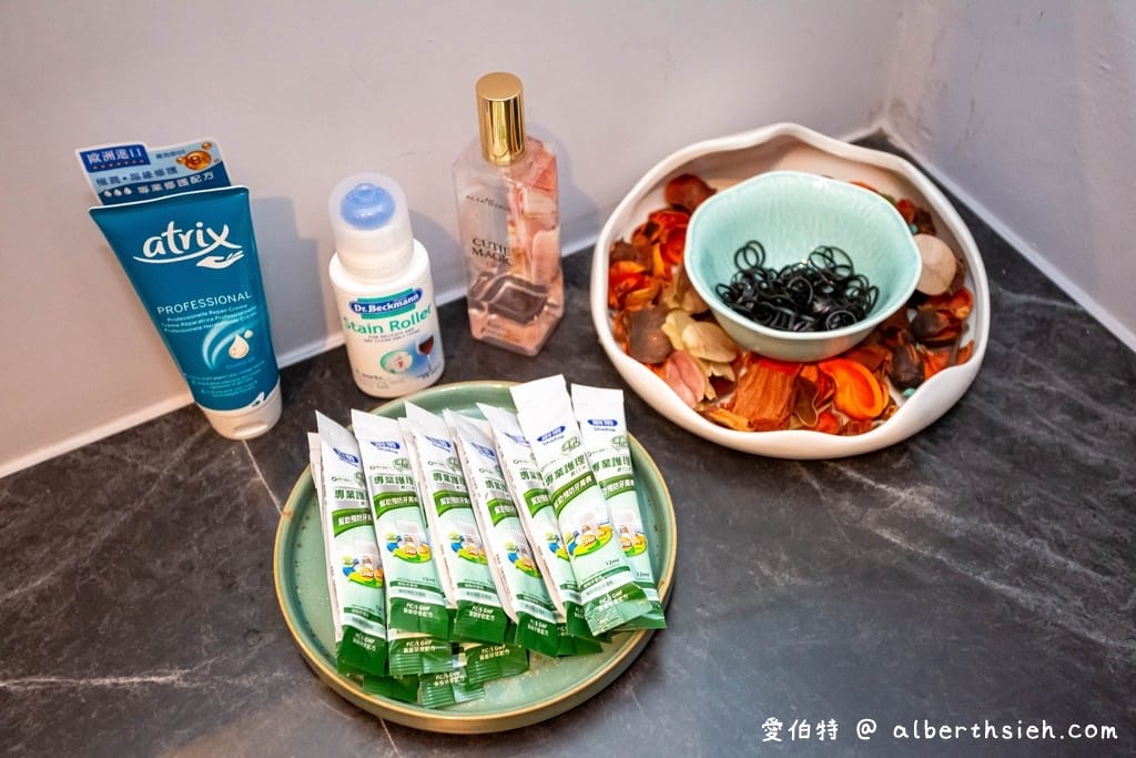 中壢青埔火鍋推薦｜怎麻辣頂級鴛鴦鍋，川味湯頭，酒燒黑豚超推