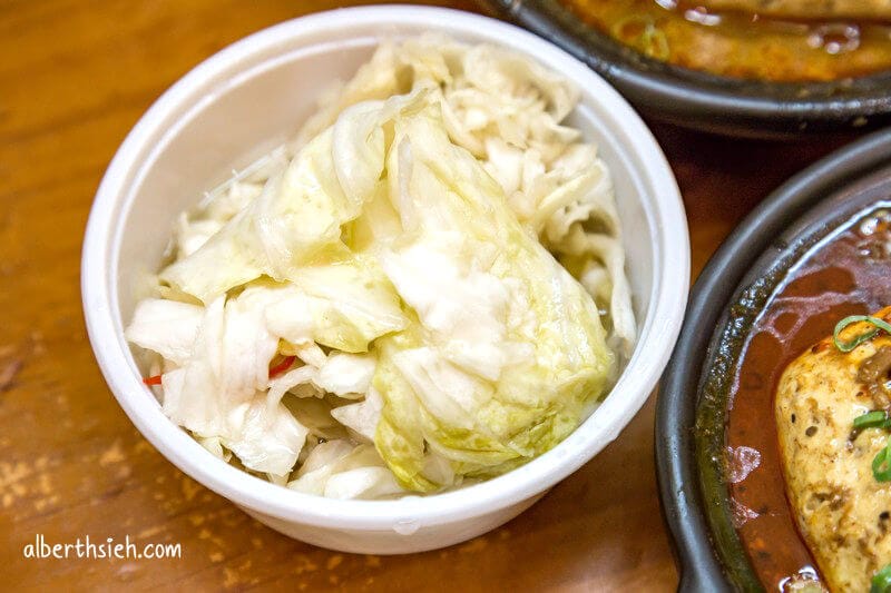 簡師傅麻辣臭豆腐|桃園中壢夜市排隊美食,湯頭濃郁重口味 - 第18張圖 簡師傅麻辣臭豆腐|桃園中壢夜市排隊美食,湯頭濃郁重口味