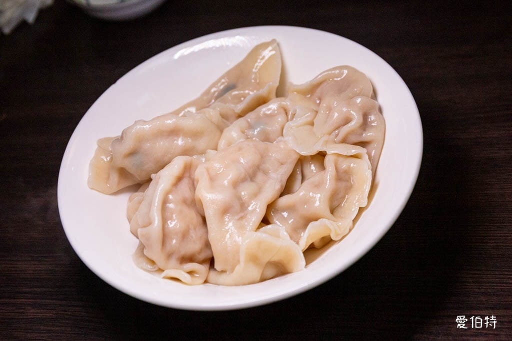 基隆阿姮牛肉麵｜牛肉嫩口好吃，湯頭順口美味推薦