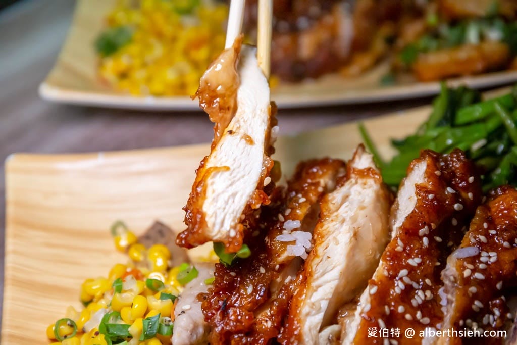 上野烤肉飯中壢總店｜便當菜單價格，附車位的在地超狂排隊店