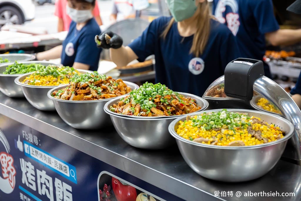 上野烤肉飯中壢總店｜便當菜單價格，附車位的在地超狂排隊店