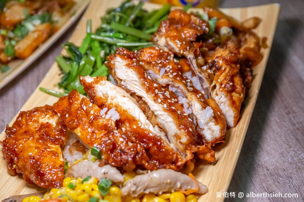 上野烤肉飯中壢總店｜便當菜單價格，附車位的在地超狂排隊店