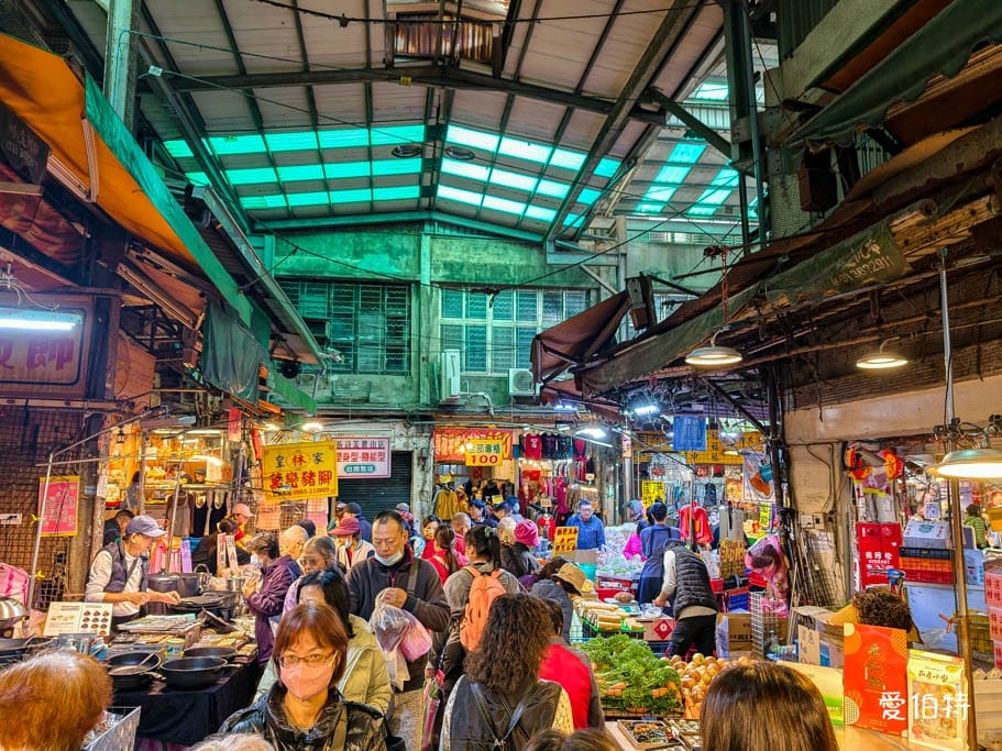桃園早餐推薦｜在地人激推南門市場米粉湯，必點超嫩油豆腐回味古早味