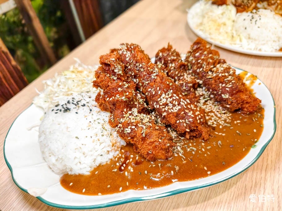 中壢咖哩飯推薦｜樹太郎，超厚切豬排免費續飯高CP值，日籍老闆