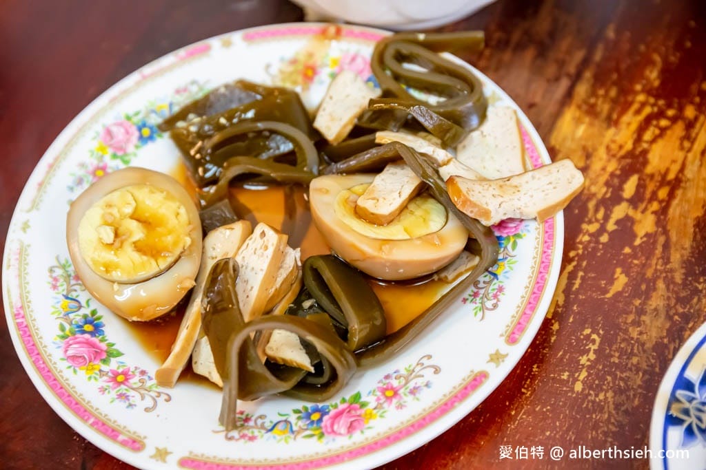 桃園八德來來牛肉麵,在地飄香30年,刀削麵Q彈有咬勁很好吃! - 第18張圖 桃園八德來來牛肉麵,在地飄香30年,刀削麵Q彈有咬勁很好吃!