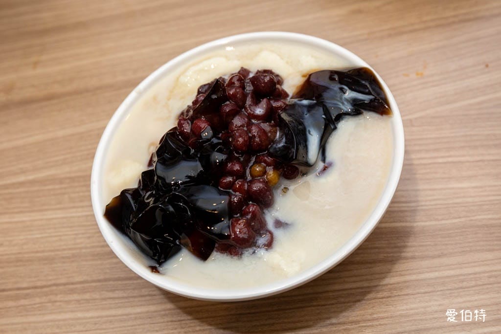 好鑫吉牛肉麵日式拉麵｜桃園龜山自助吧吃到飽，霜淇淋豆花豆漿