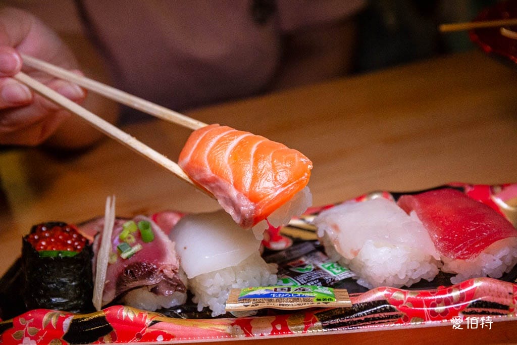 高知必去景點｜弘人市場，超多美食店家，ひろめの奥鰻祭鰻魚必吃