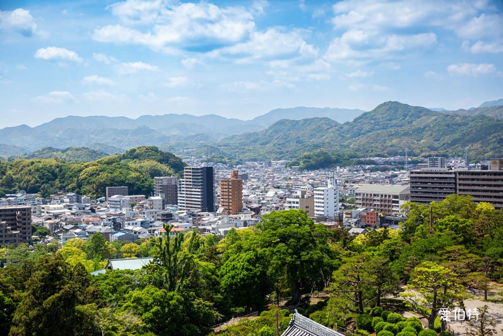 高知必去景點｜高知城，日本100名城，唯一保留整個本丸建築群的古城