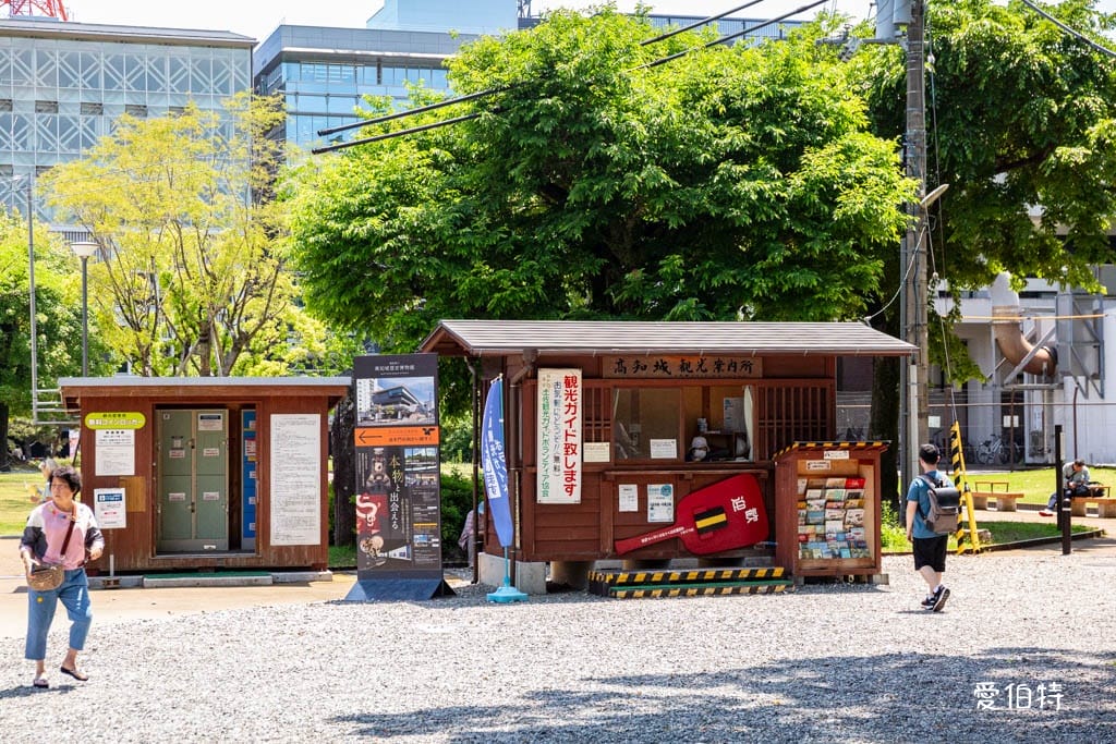 高知必去景點｜高知城，日本100名城，唯一保留整個本丸建築群的古城