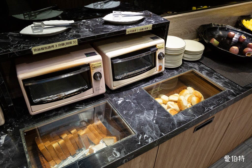 艾佳牛排館｜桃園藝文特區吃到飽，300元爽吃70道Buffet