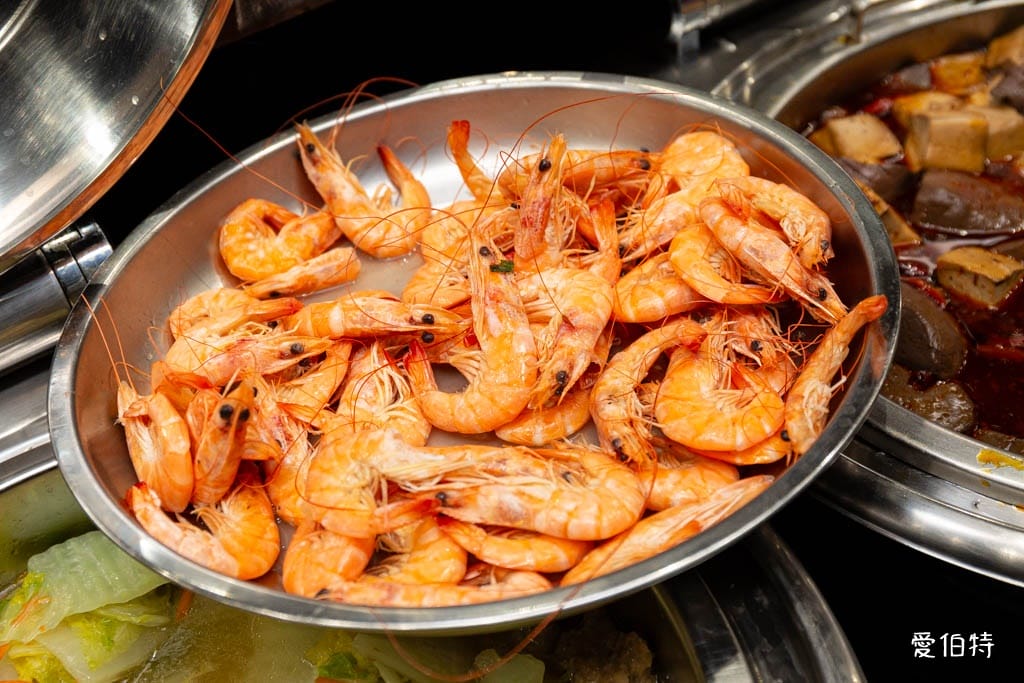 艾佳牛排館｜桃園藝文特區吃到飽，300元爽吃70道Buffet