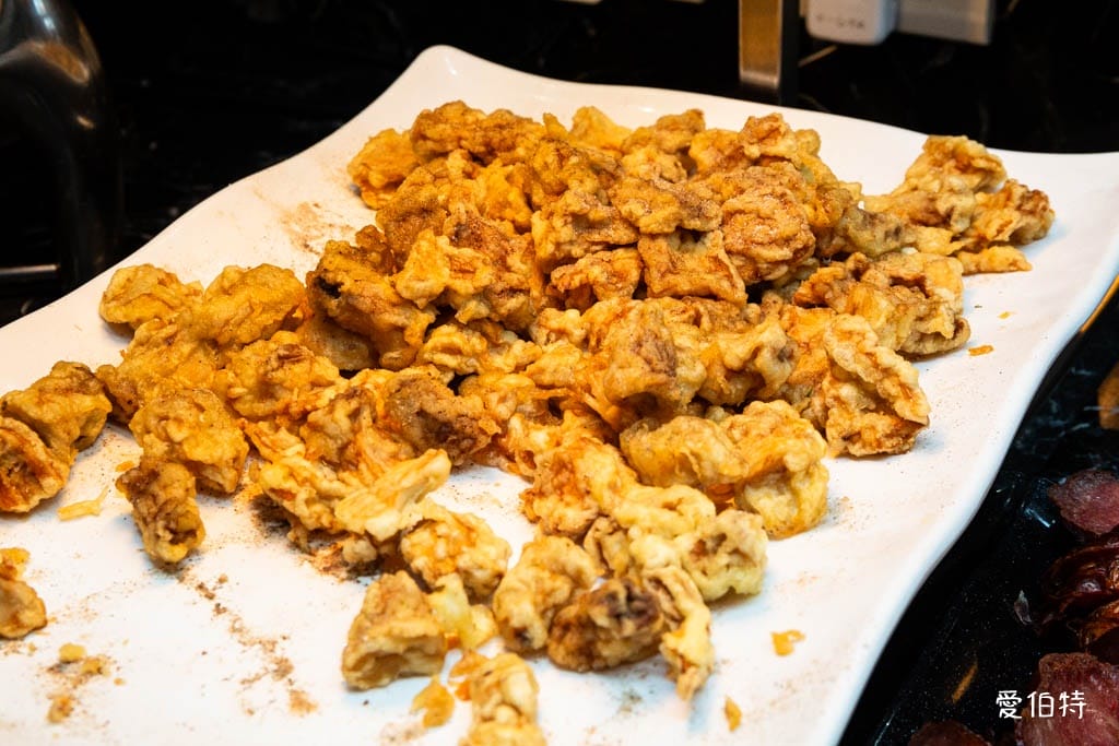 艾佳牛排館｜桃園藝文特區吃到飽，300元爽吃70道Buffet