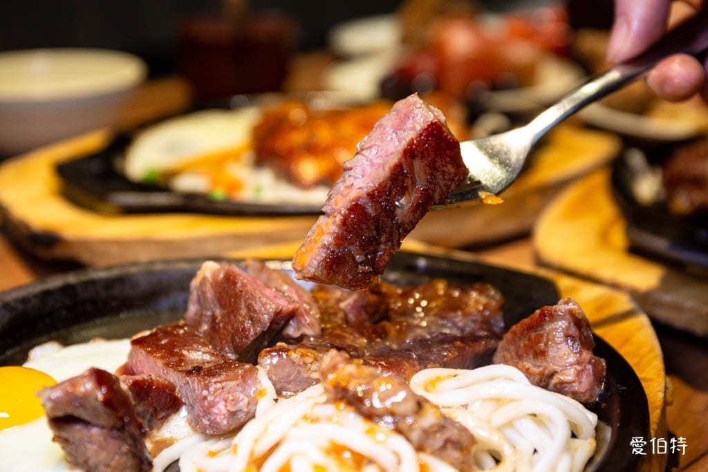 艾佳牛排館｜桃園藝文特區吃到飽，300元爽吃70道Buffet