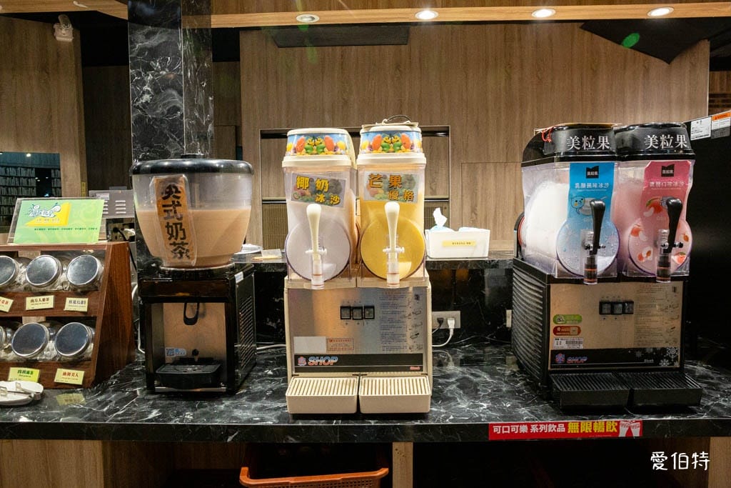 艾佳牛排館｜桃園藝文特區吃到飽，300元爽吃70道Buffet