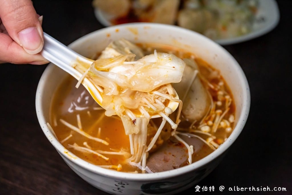 中壢中山東路美食|黃老爹紅燈籠,麻辣鴨血煲/臭豆腐好吃必點 - 第18張圖 中壢中山東路美食|黃老爹紅燈籠,麻辣鴨血煲/臭豆腐好吃必點