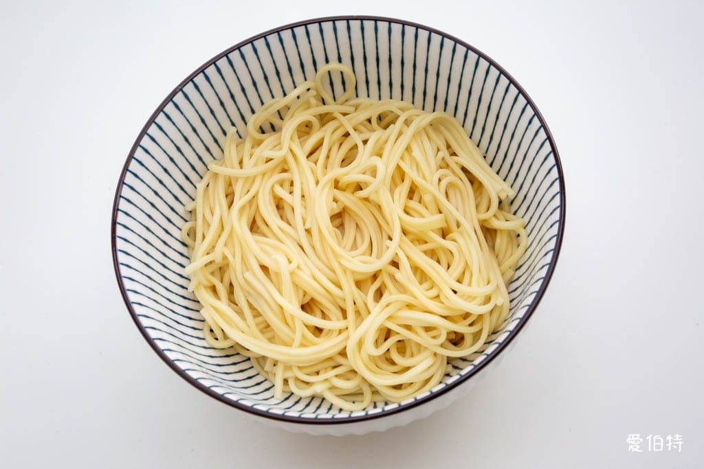 藍海饌牛肉麵好吃嗎?常溫保存6分鐘即食,網推肉超大塊 - 第23張圖 藍海饌牛肉麵好吃嗎?常溫保存6分鐘即食,網推肉超大塊