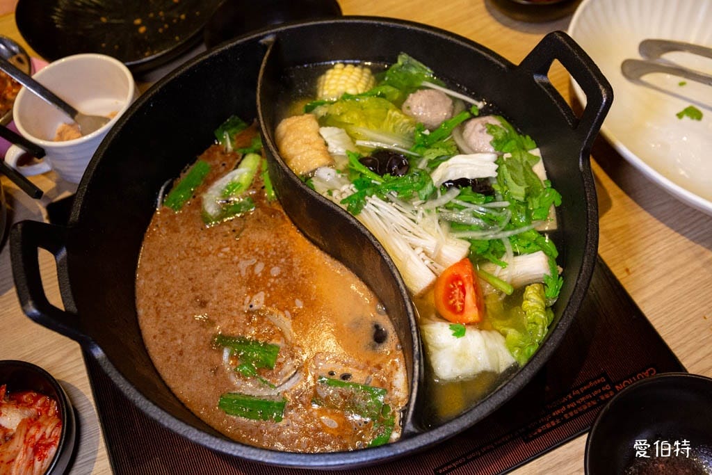 桃園火鍋吃到飽推薦｜和牛涮同德店，858澳洲和牛、炙燒壽司鯛魚燒