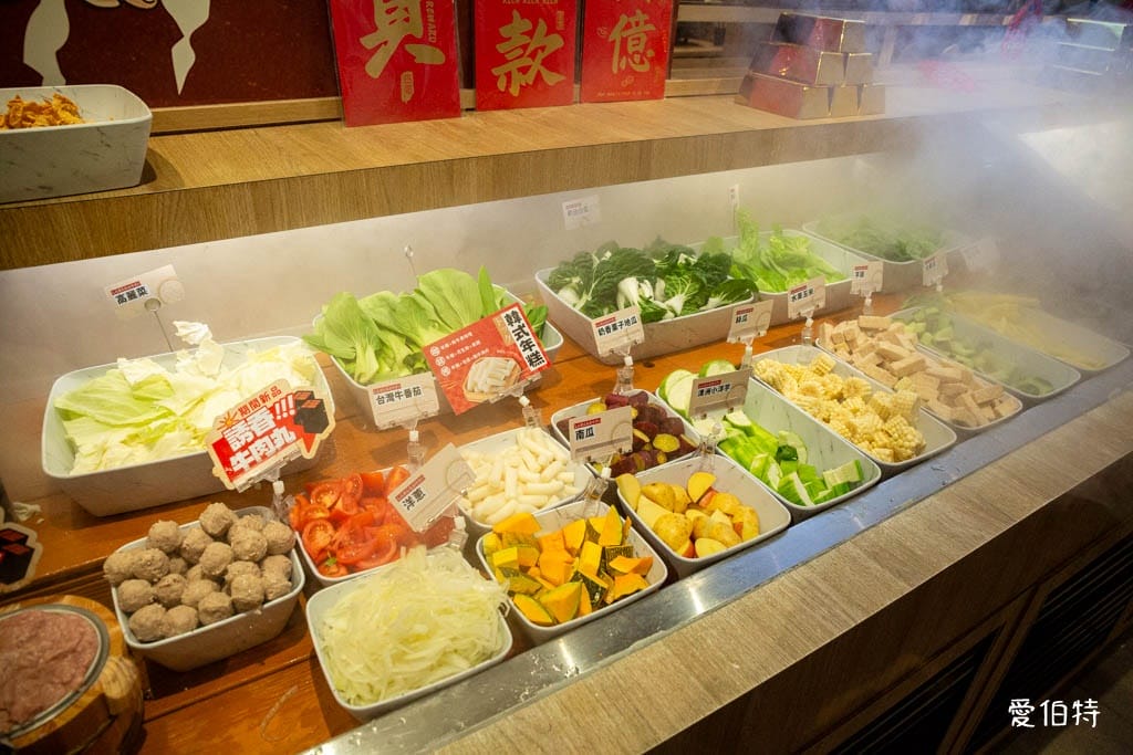 桃園火鍋吃到飽推薦｜和牛涮同德店，858澳洲和牛、炙燒壽司鯛魚燒