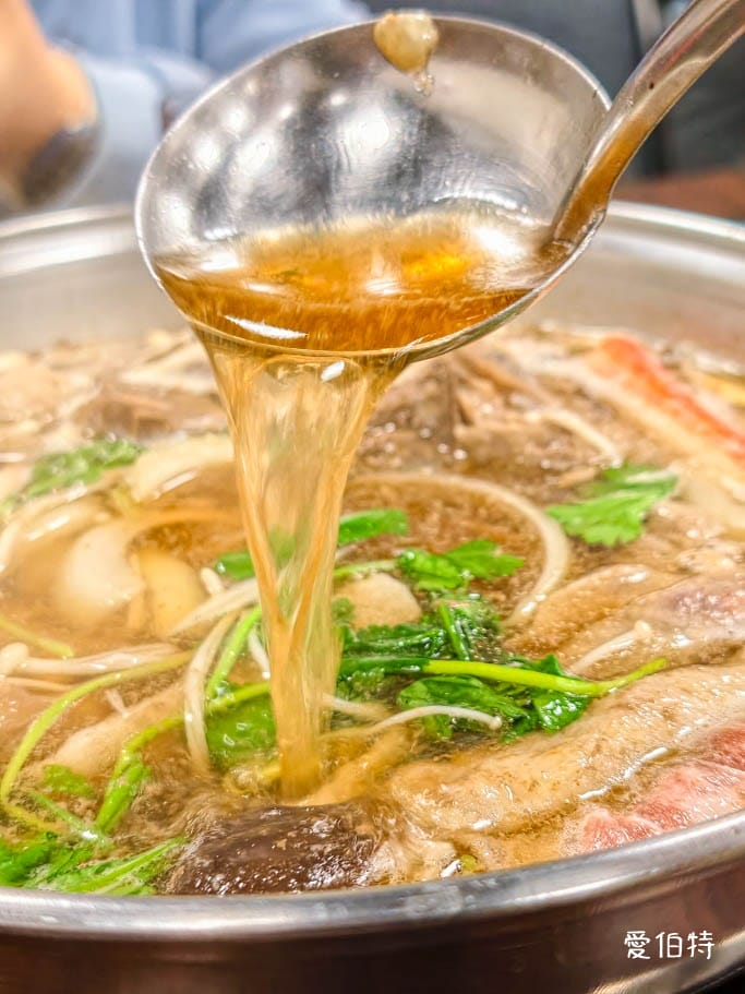 正老林羊肉爐大溪店｜桃園火鍋吃到飽，湯頭鮮甜，羊大骨、肉片