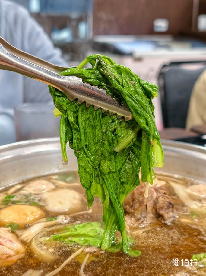 正老林羊肉爐大溪店｜桃園火鍋吃到飽，湯頭鮮甜，羊大骨、肉片
