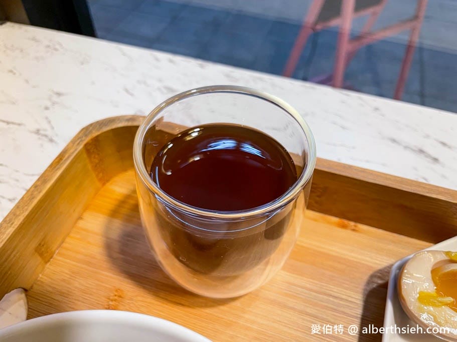 桃園龜山湯本源湯品拌麵｜湯頭清爽溫潤好喝，烏梅汁跟肉燥飯免費續