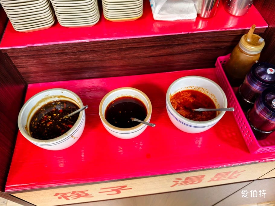 桃園平鎮范媽媽客家麵食館｜必點生煎蘿蔔糕，紅燒湯麵系列