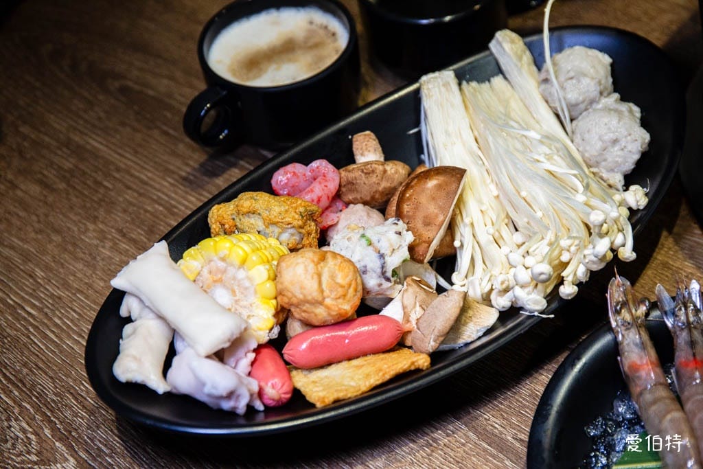中壢肉多多火鍋吃到飽|平假日不限時!輕量級套餐299元起,蔬食自助吧吃到飽,CP值超高!(西門店.淡水店例假日除外,湯底.服務費另計) - 第32張圖 中壢肉多多火鍋吃到飽|平假日不限時!輕量級套餐299元起,蔬食自助吧吃到飽,CP值超高!(西門店.淡水店例假日除外,湯底.服務費另計)